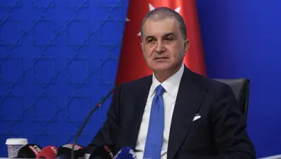 Ömer Çelik: Günler içerisinde PKK'nın silah bırakmasını bekliyoruz