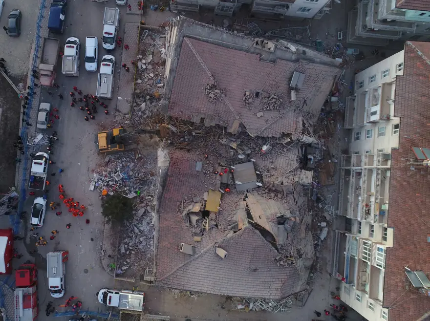 Elazığ'da 6,8'lik deprem (Bölgeden son fotoğraflar) 3