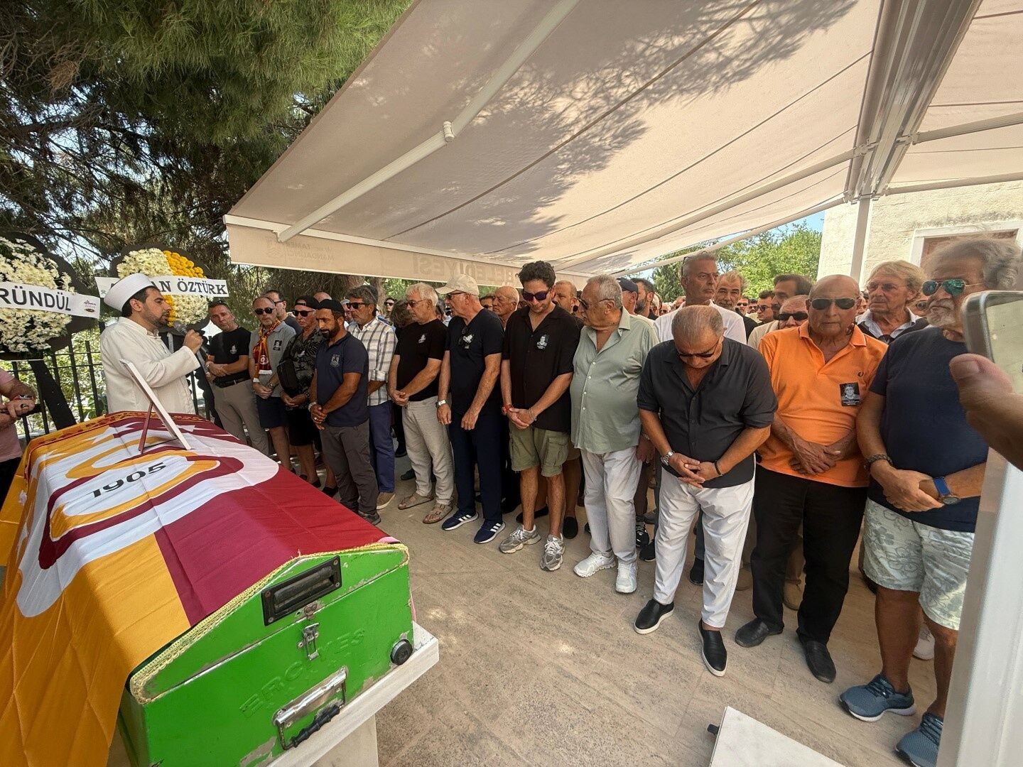 Ümit Aktan son yolculuğuna uğurlandı, spor dünyası akın etti: "Bir spikerden daha fazlasıydı"