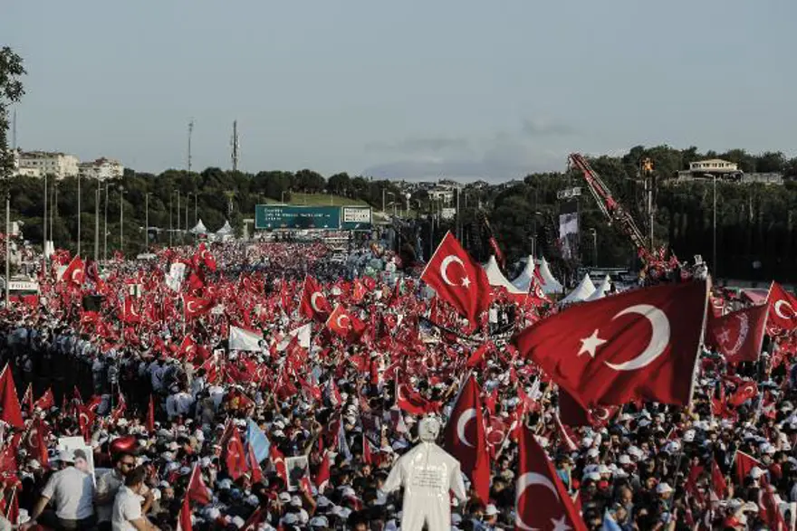 Köprüde Milli Birlik Yürüyüşü 42 Köprüde Milli Birlik Yürüyüşü 42