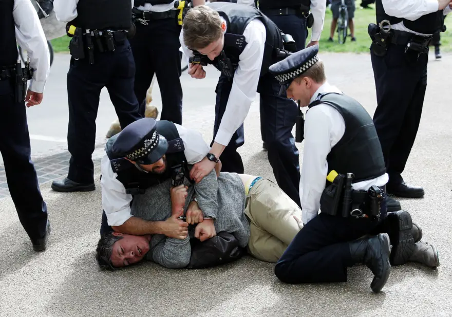 İngiltere'de tecrit karşıtı protesto 4