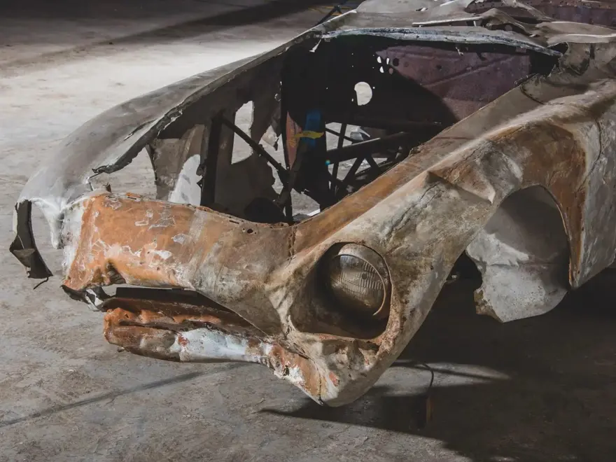 1954 model hurda Ferrari 2 milyon dolara satıldı 9