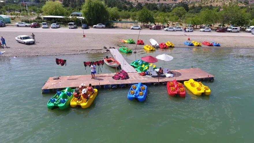 Ne Bodrum, ne Marmaris burası 'doğunun gizli denizi' Hazar Gölü 3