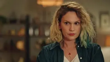 Farah Zeynep Abdullah'tan sarı saçlarına veda