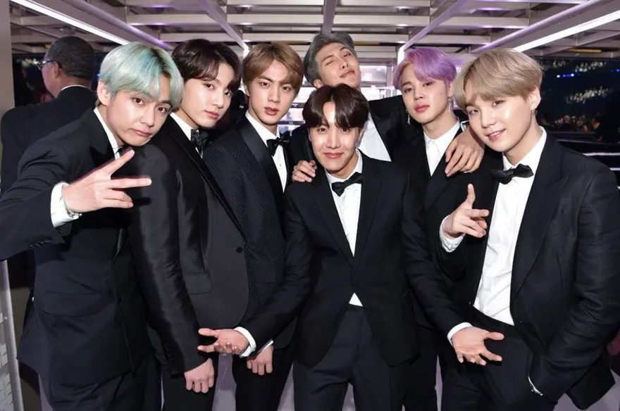 EN ÇOK MERAK EDİLEN K-POP YILDIZI 8