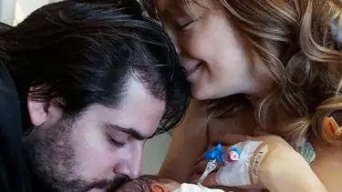 Özge Özder ile Sinan Güleryüz'ün bebek sevinci