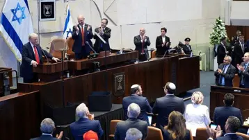 İsrail Meclisi'nde Trump'a protesto