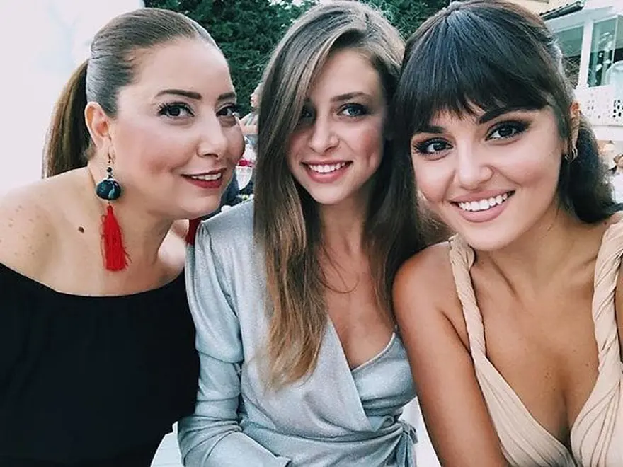 Hande Erçel'in anne acısı: Onun kaybıyla başa çıkabildim mi bilmiyorum 5