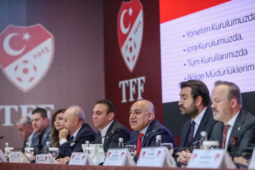 TFF Başkanı Mehmet Büyükekşi: Hakemin yanına fazladan gelen oyuncuya para cezası vereceğiz 1