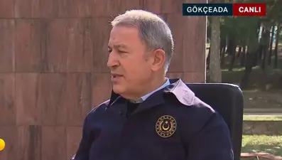 Bakan Akar'dan Yunanistan'a tepki: Yanlış hesap Ankara'dan döner