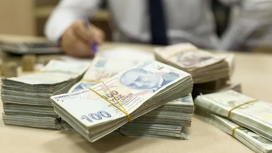 Emeklilere 3 bin 552 lira fark. 5 milyon emekliyi ilgilendiriyor 2 Emeklilere 3 bin 552 lira fark. 5 milyon emekliyi ilgilendiriyor 2