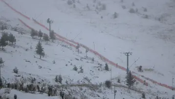 Uludağ ve Kartalkaya beyaza büründü