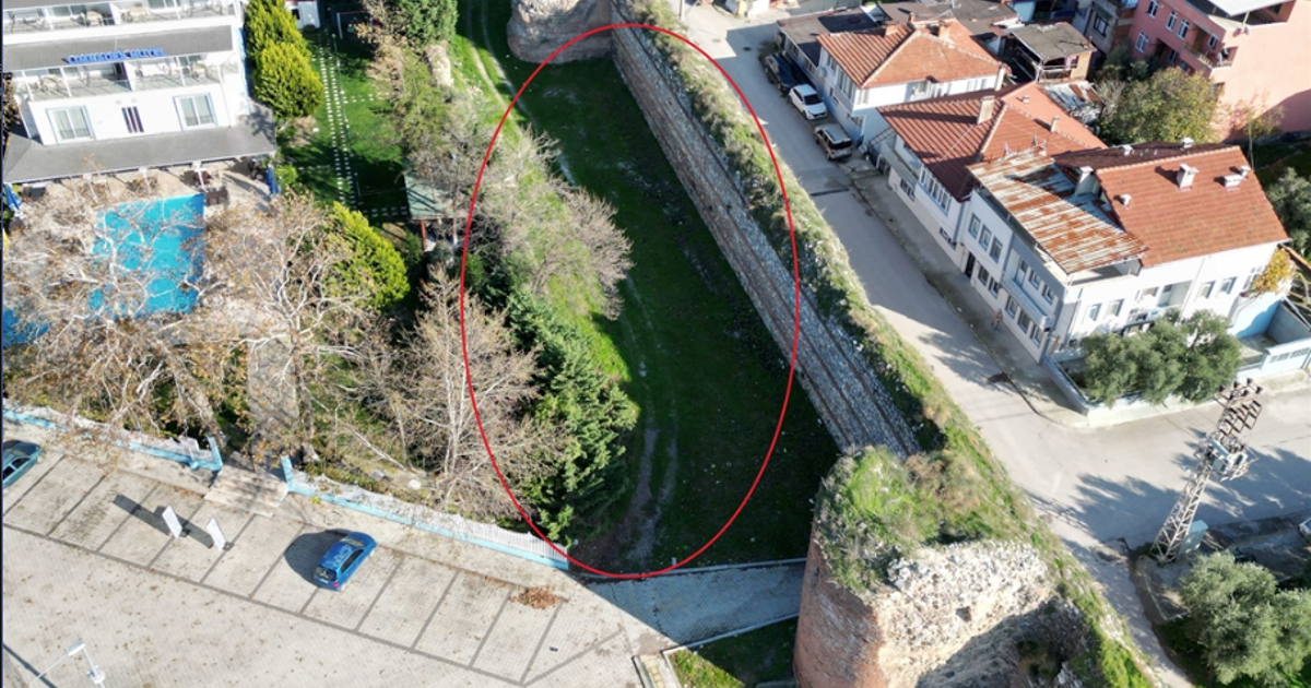 Papa rüzgarına kapıldı arsayı 5,5 milyona satışa çıkardı