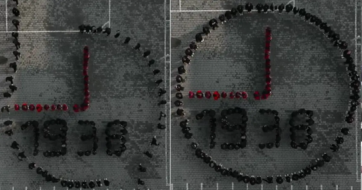 Ortaokul öğrencilerinden 10 Kasım koreografisi