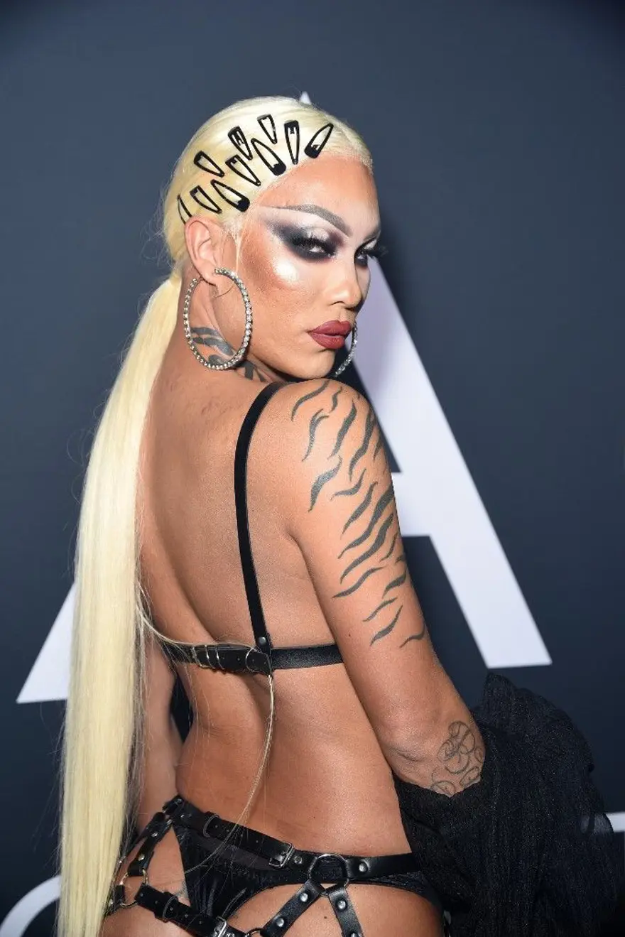 Lady Gaga: Kendime rağmen kendimi seviyorum 9