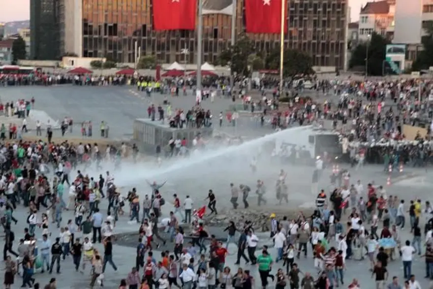 Taksim'de gerginlik 12