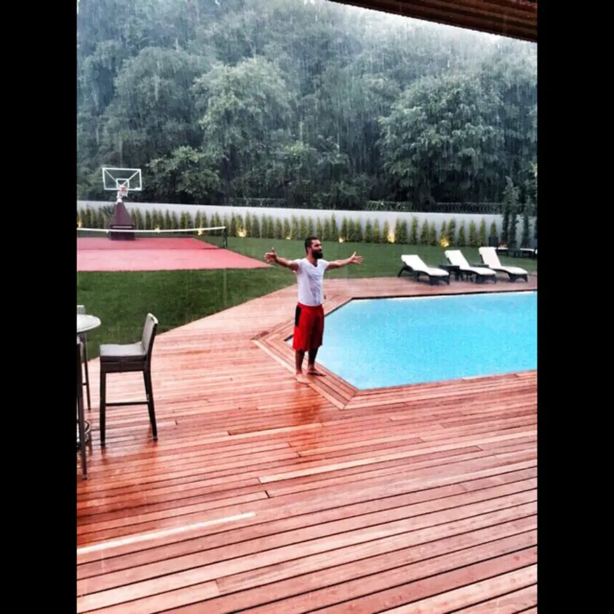 Arda Turan'ın 15 milyon euroluk malikanesi 258 Arda Turan'ın 15 milyon euroluk malikanesi 258