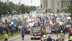 ABD'de "Krallara hayır" protestoları