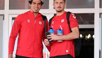 Sivasspor kafilesi Van’a gitti