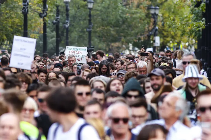 Rusya'da seçim protestoları devam ediyor 