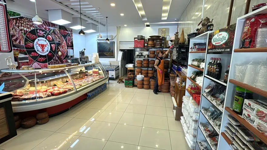 ANTİKALARA OLAN İLGİSİ ÇOCUK YAŞLARA DAYANIYOR 4