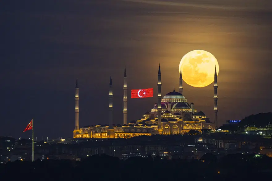 Türkiye'de görsel şölen: Dolunay manzaraları nefes kesti 6