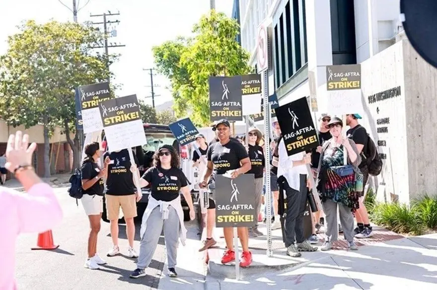Hollywood oyuncularının grevi sonlandı: Büyük bir zafer! 5 Hollywood oyuncularının grevi sonlandı: Büyük bir zafer! 5