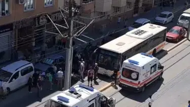 Eskişehir'de motosiklet yaya çarptı: 2 yaralı