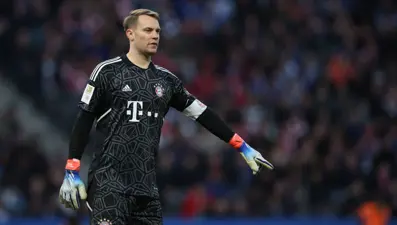 Bayern Münih'te Neuer sahalardan uzak kalacak