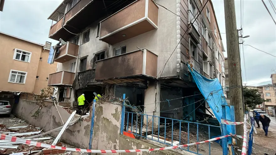 HASAR GÜN AĞARINCA ORTAYA ÇIKTI 2 HASAR GÜN AĞARINCA ORTAYA ÇIKTI 2