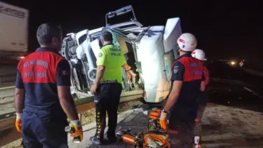 Şanlıurfa'da yakıt tankeri devrildi! Sürücü hayatını kaybetti