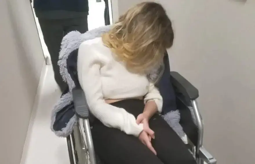 "SİLİKONU KAS ALTINA KOYDU" 2