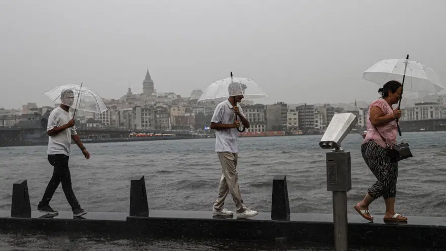 "İSTANBULLULAR BİRAZCIK ÜŞÜYECEK" 7