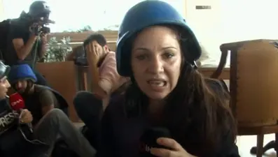 YPG gazetecileri hedef aldı (İHA Muhabiri Beril Solmuşgül ve arkadaşları o anları aktardı)