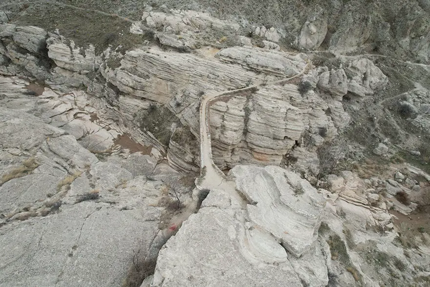 SU TAŞIMAK AMACIYLA TASARLANMIŞ 