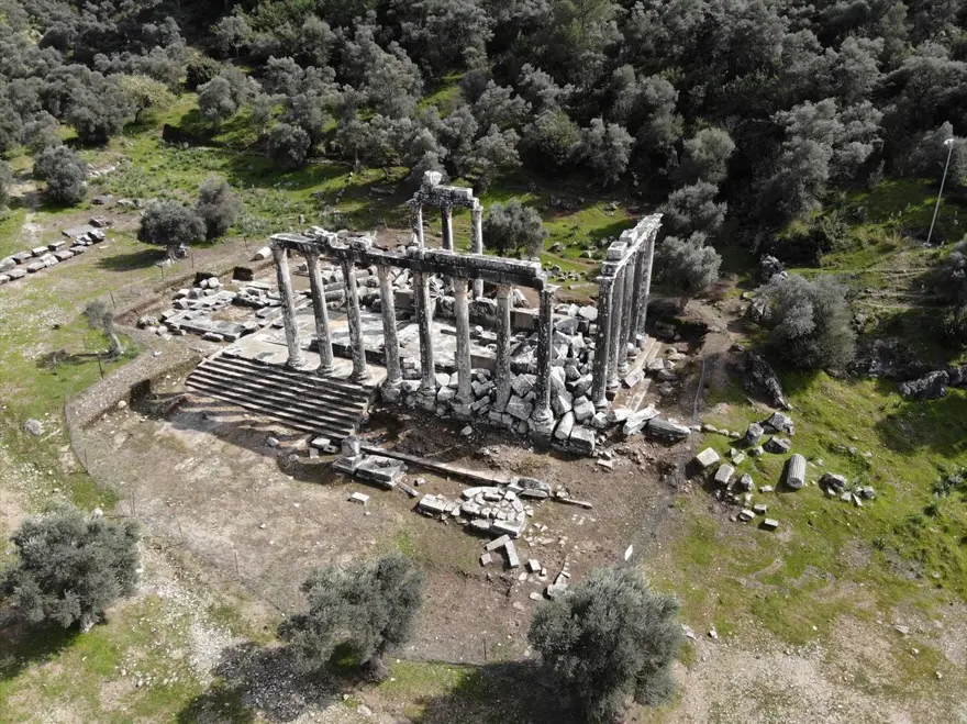 Zeus Tapınağı yapılan çalışmalarla eski ihtişamına kavuşturulacak 6