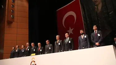 Galatasaray yönetimi ibra edildi!