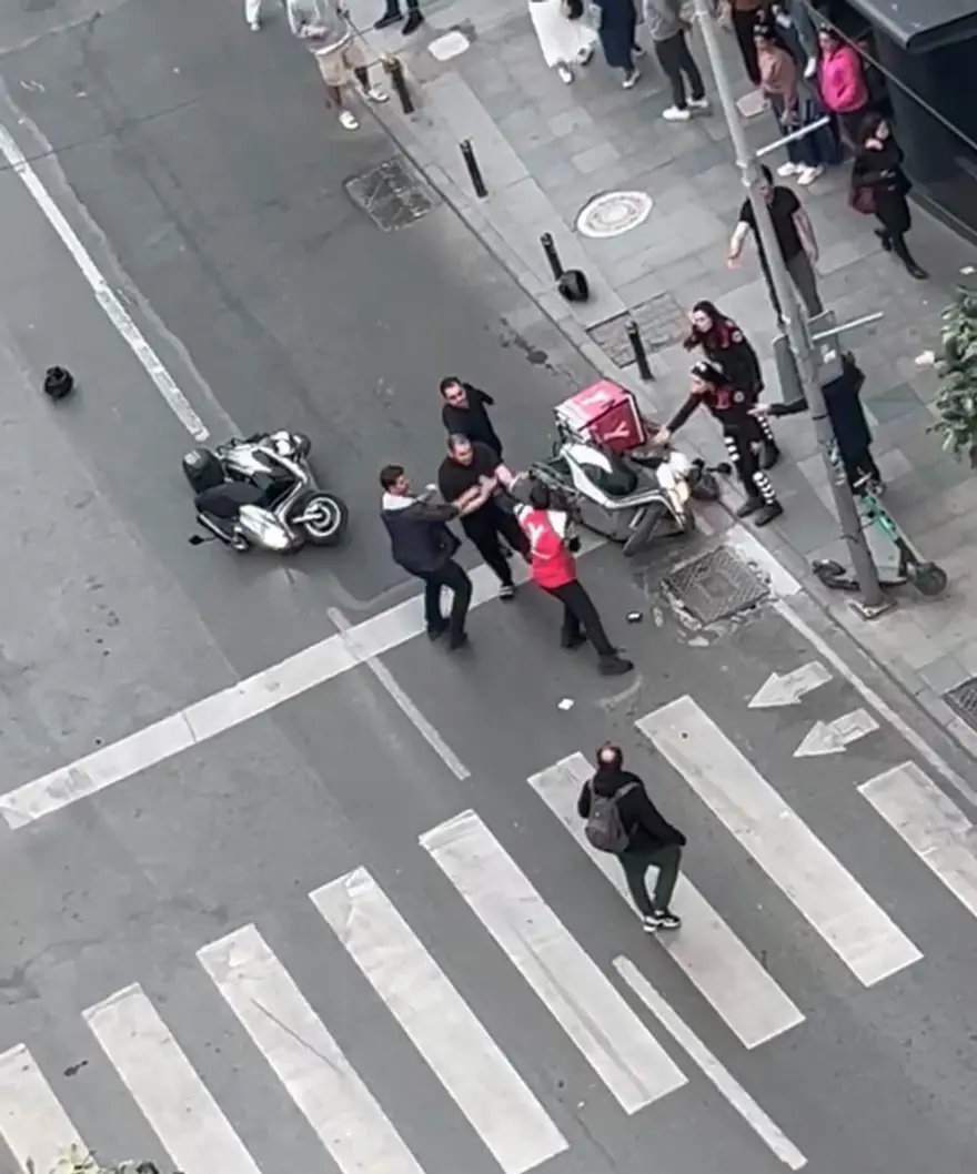 Nişantaşı'nda trafikte tekme tokat kavga 6