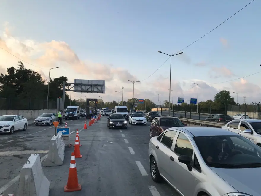 Eyüpsultan'da üst geçit çöktü 8 Eyüpsultan'da üst geçit çöktü 8