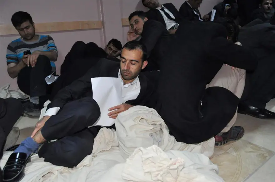 Seçim yarışında yorgun düştüler 6