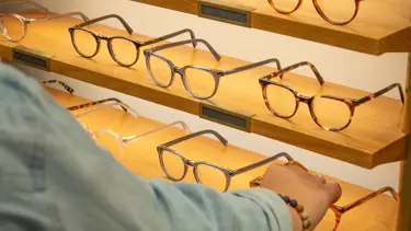 Tam kapanmada gözlükçü tartışması