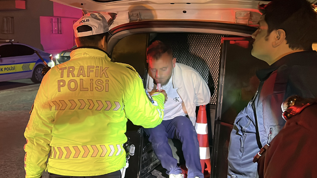 Kayseri’de ehliyetsiz sürücü kaza yapınca yakalandı: 685 bin TL ceza! | NTV Haber