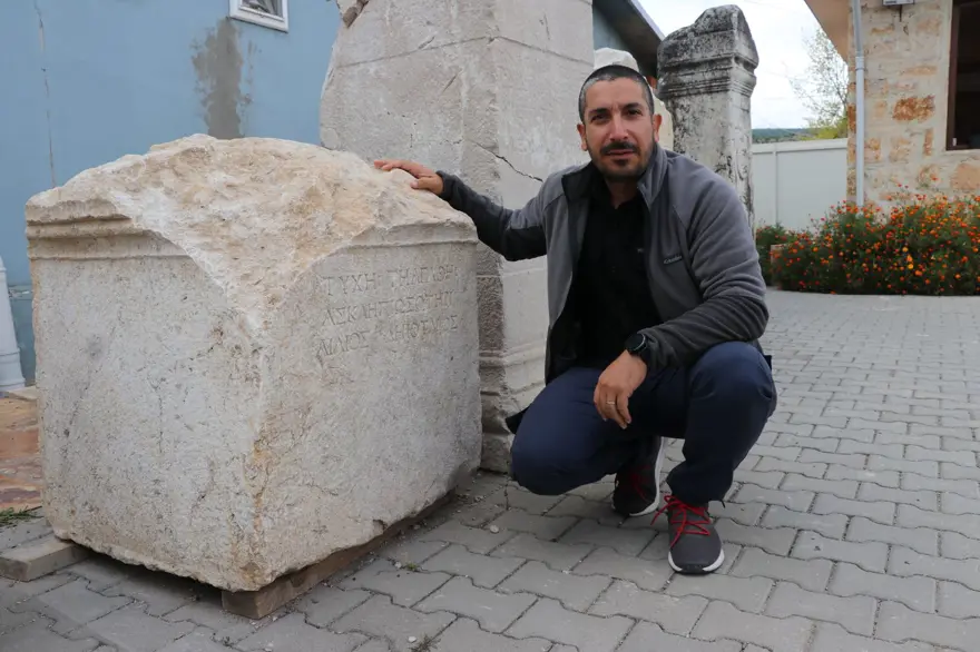 Hadrianaupolis'te 'Asklepios' varlığına işaret eden 1800 yıllık yazıt bulundu 5