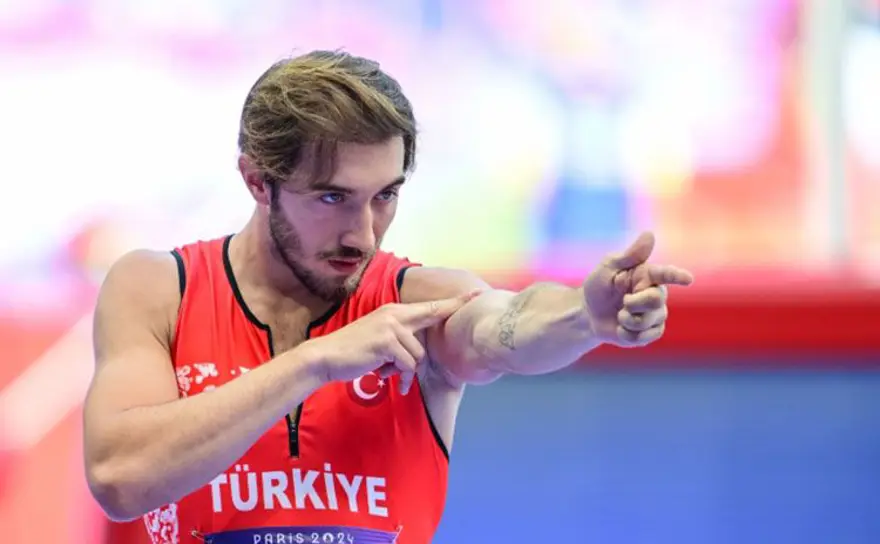 Yusuf Dikeç'in atışı ikonikleşti! Sporcuların sevinç pozu oldu 3