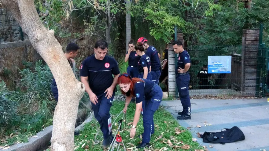 Manzara izlerken ölümden döndü 3