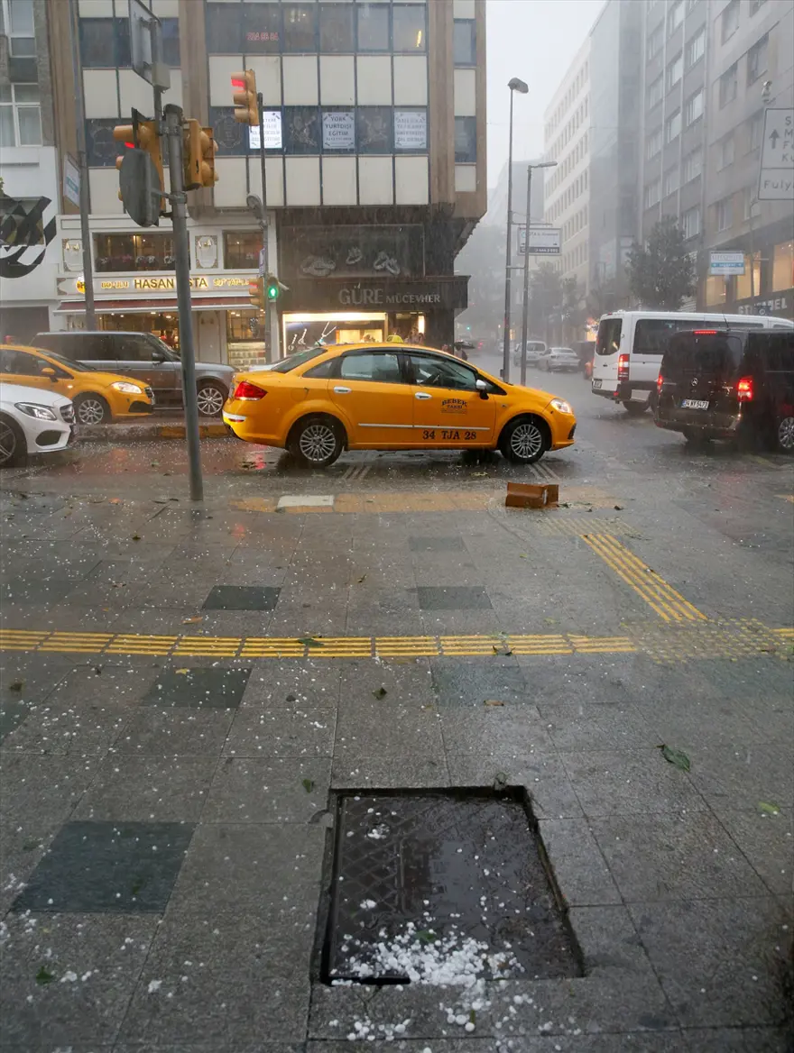 İstanbul'da etkili yağış (20 dakikalık kabus) 59