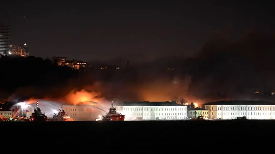 Galatasaray Üniversitesi'nde yangın 8