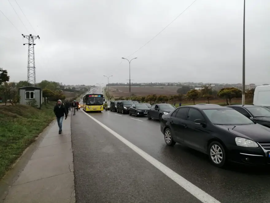 Trafikte Formula 1 yoğunluğu: Bazı yollar kilitlendi 5