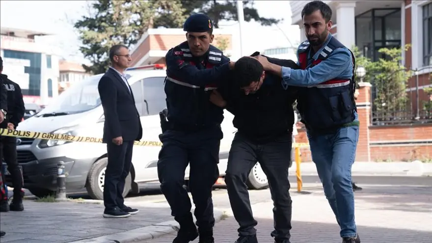 Yenidoğan soruşturması | Savcı kendisini tehdit edenleri böyle izledi, ters kelepçeli geçit yaptırdı 9