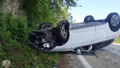 Bayram tatiline giden aile kaza yaptı